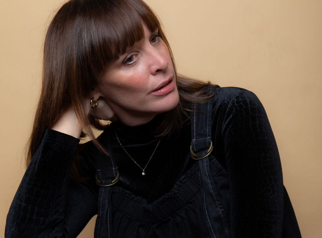 Elizabeth Alker in conversation